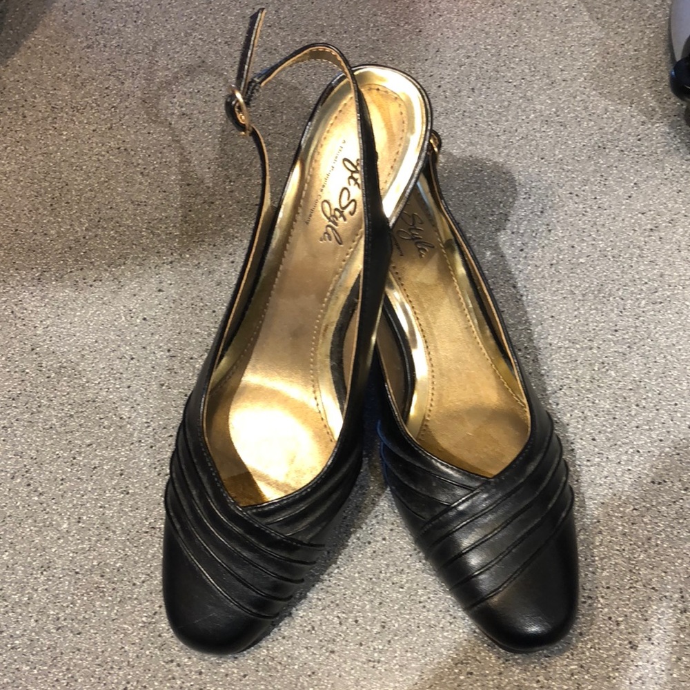 Soft style sling back heals 👠